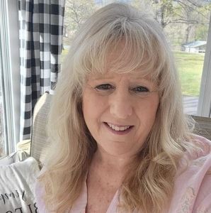 Meet your Posher, Carol